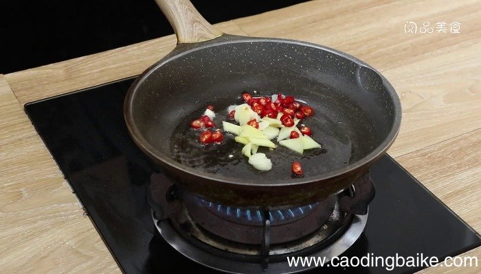 花甲肉炒韭苔的做法 花甲肉炒韭苔怎么做好吃