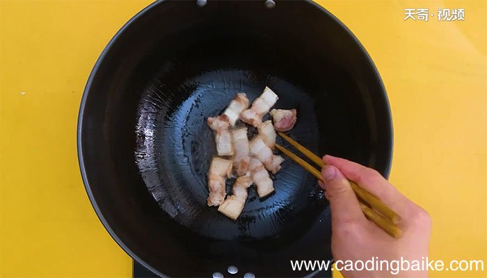 莲子红烧肉的做法 莲子红烧肉怎么做