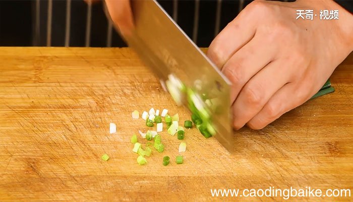 莲子红烧肉的做法 莲子红烧肉怎么做