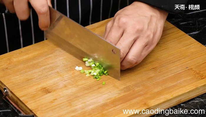 泥鳅炖豆腐的做法 怎么做泥鳅炖豆腐