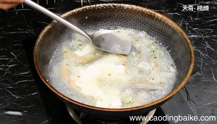 泥鳅炖豆腐的做法 怎么做泥鳅炖豆腐