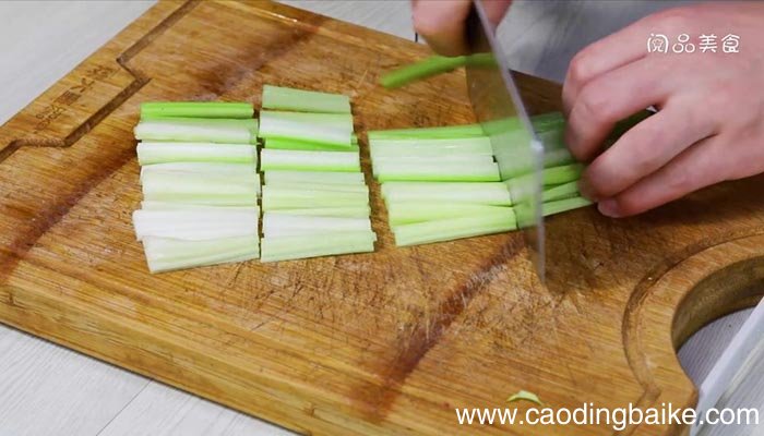 炒肉芹菜笋丝的做法 炒肉芹菜笋丝