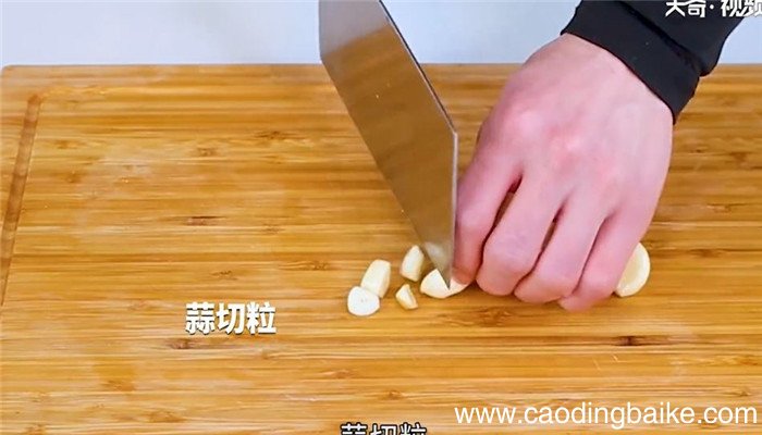香辣草鱼怎么做 香辣草鱼的做法