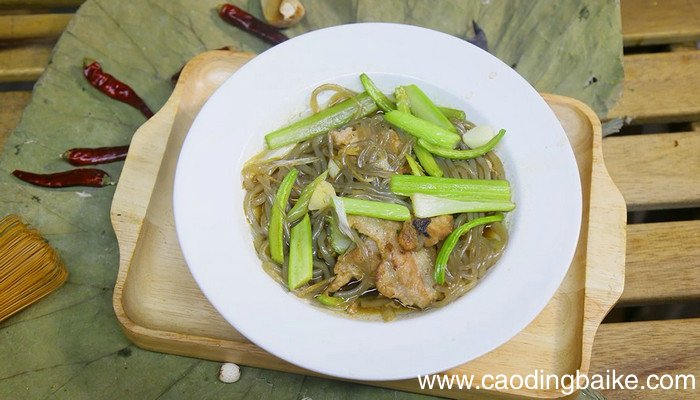 猪肉芹菜粉条怎么做 猪肉芹菜粉条的做法