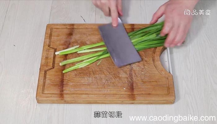 蒜苗炒羊肉的做法 蒜苗炒羊肉