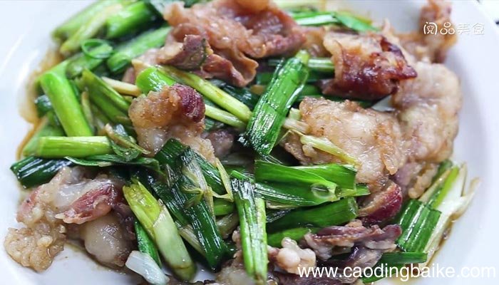 蒜苗炒羊肉的做法 蒜苗炒羊肉