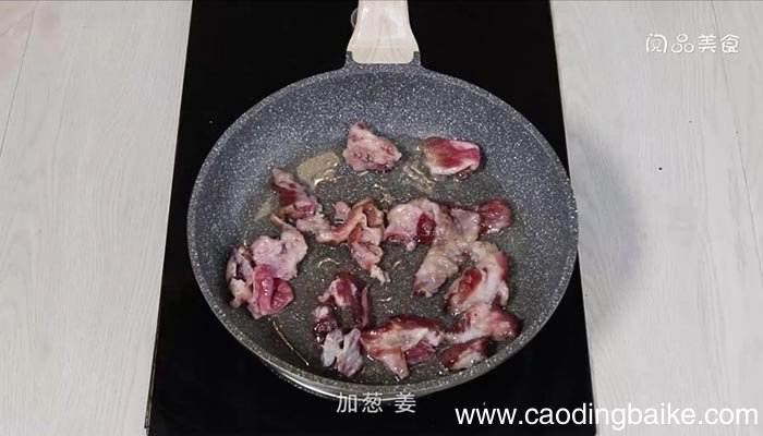 蒜苗炒羊肉的做法 蒜苗炒羊肉