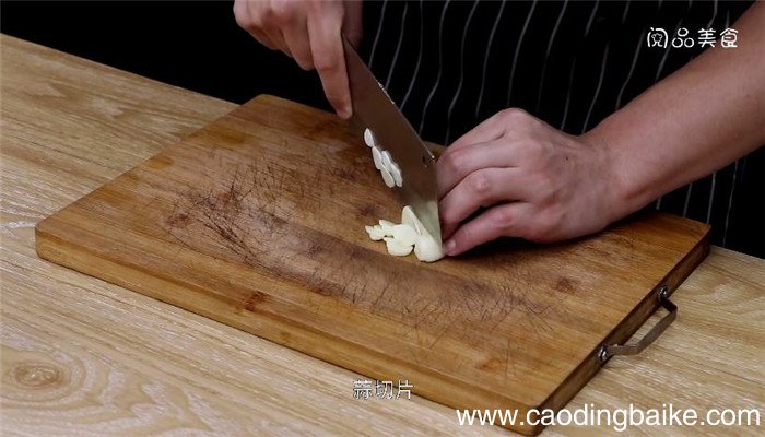 干锅猪大肠怎么做 干锅猪大肠做法是什么