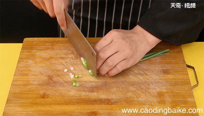 栗子红烧肉的做法 栗子红烧肉怎么做