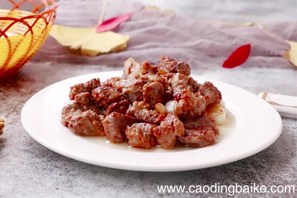 葱爆羊肉丁的做法 羊肉怎么做好吃
