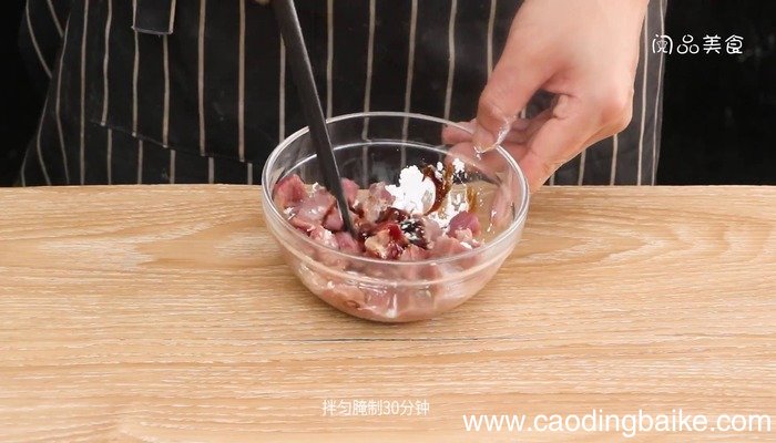 尖椒大蒜牛肉粒的做法 尖椒大蒜牛肉粒怎么做好吃