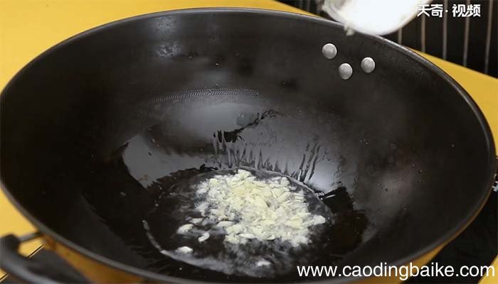 甜椒炒酸菜的做法 甜椒炒酸菜怎么做