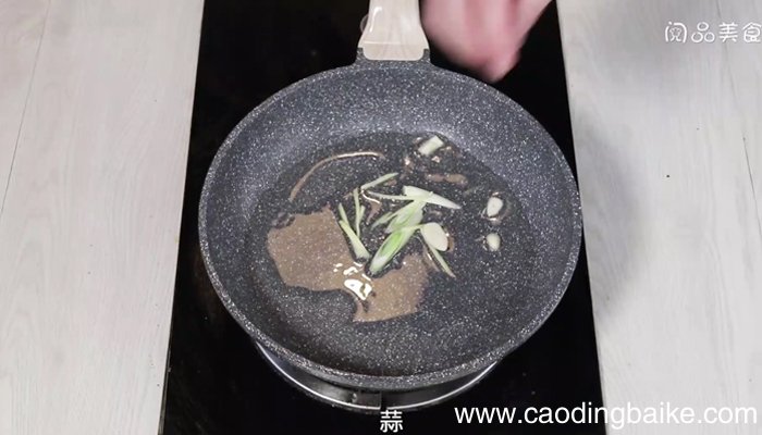 红椒炒梅干菜 红椒炒梅干菜的做法