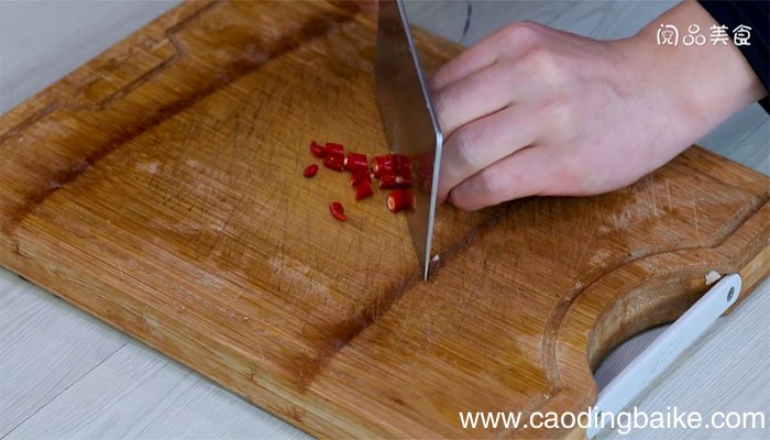 洋葱炒肉丁的做法 洋葱炒肉丁怎么做