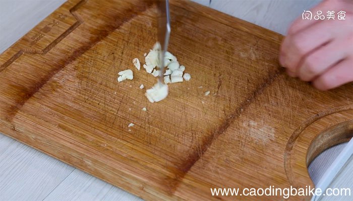 洋葱炒肉丁的做法 洋葱炒肉丁怎么做