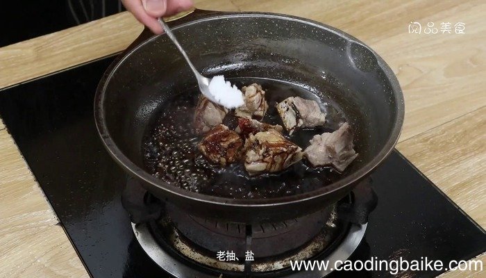 珍珠菇排骨焖饭怎么做 珍珠菇排骨焖饭怎么做好吃