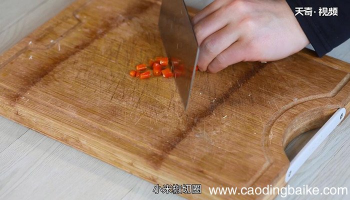 白菜炒木耳的做法 白菜炒木耳怎么做