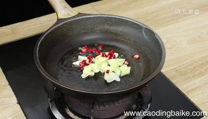 苦瓜牛杂煲的做法 苦瓜牛杂煲怎么做好吃