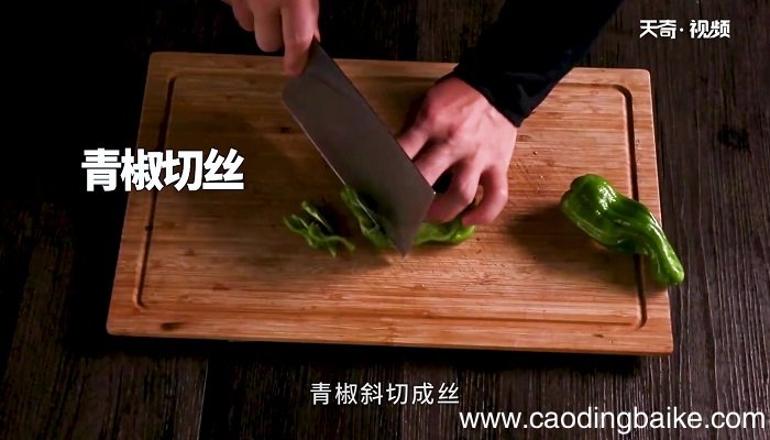爆炒卤肥肠的做法 爆炒卤肥肠怎么做