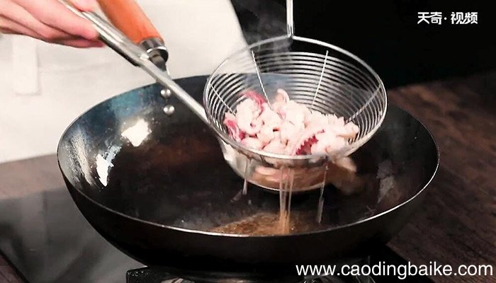 火爆鱿鱼的做法 火爆鱿鱼怎么做