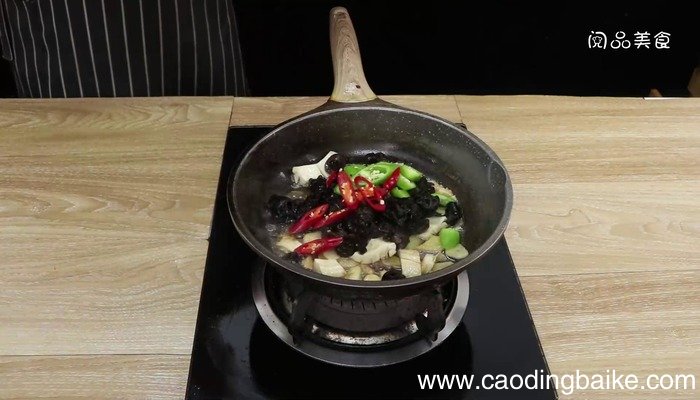 黄喉炒黑木耳的做法 黄喉炒黑木耳怎么做好吃