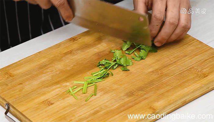 鲜虾墨鱼蒸豆腐的做法 怎么做鲜虾墨鱼蒸豆腐