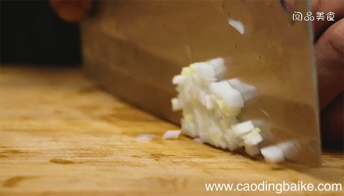 土豆炖牛腩的做法 土豆炖牛腩如何做