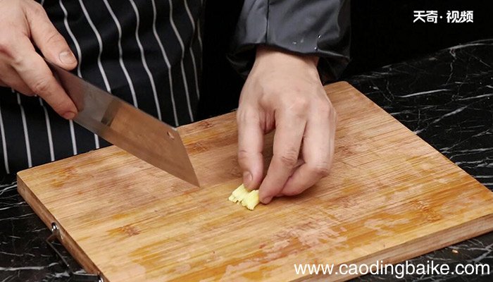 麻辣虾串的做法 麻辣虾串怎么做