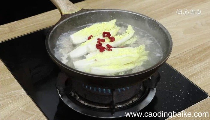 羊肉丸子汤的做法 羊肉丸子汤怎么做好吃