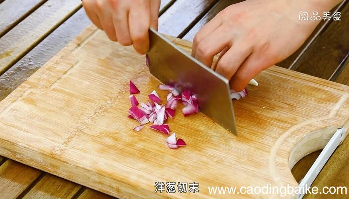 黑胡椒香肠意面的做法 黑胡椒香肠意面怎么做