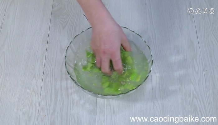 葱油蚕豆的做法 葱油蚕豆怎么做