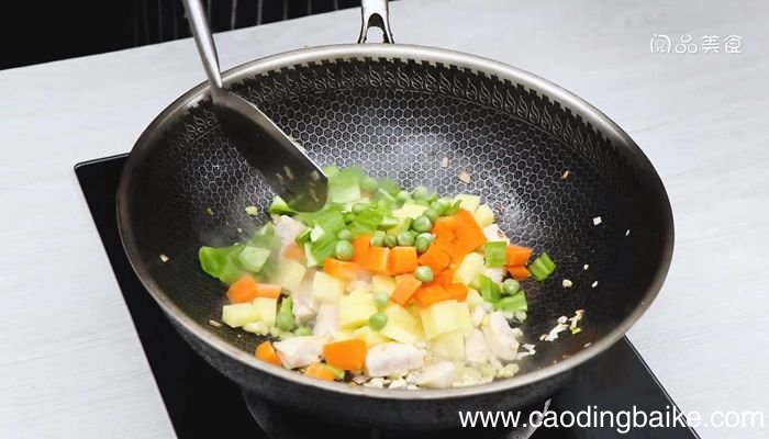 胡萝卜土豆鸡丁的做法胡萝卜土豆鸡丁怎么做
