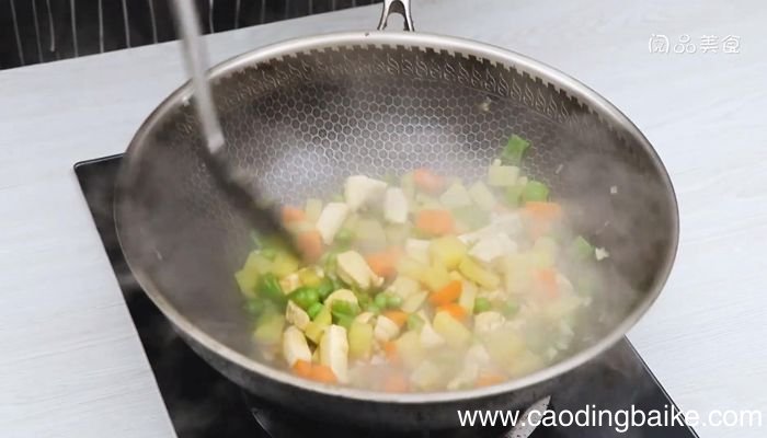 胡萝卜土豆鸡丁的做法胡萝卜土豆鸡丁怎么做