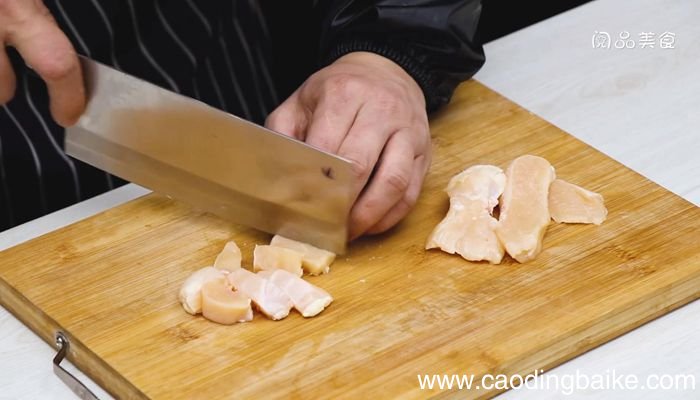 胡萝卜土豆鸡丁的做法胡萝卜土豆鸡丁怎么做